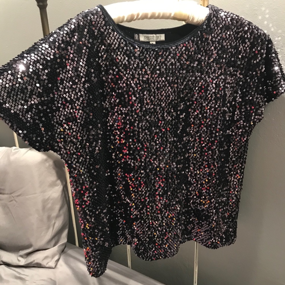 Jennifer Lopez black sequin top